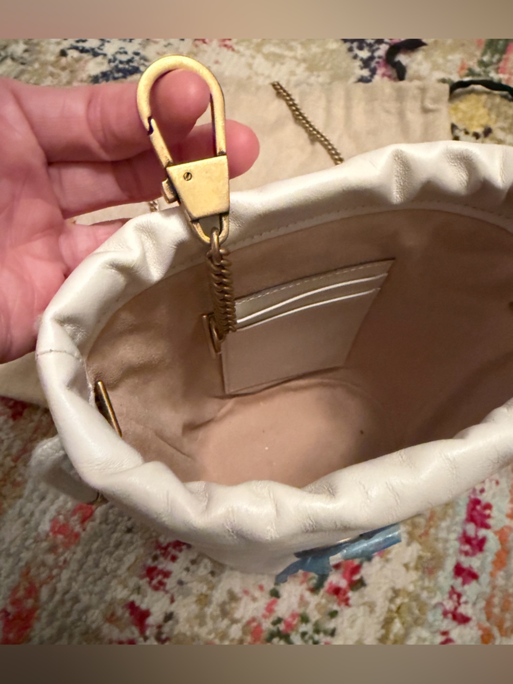 Gucci Small GG Marmont Chevron Bucket Bag in Cream with Gold Hardware - Picture 7 of 11